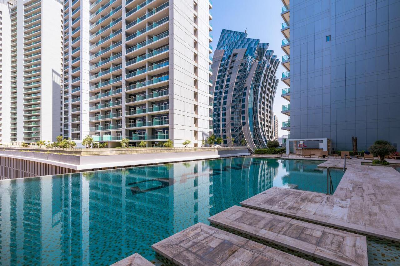 Stunning Studio Near Burj Khalifa ดูไบ ภายนอก รูปภาพ